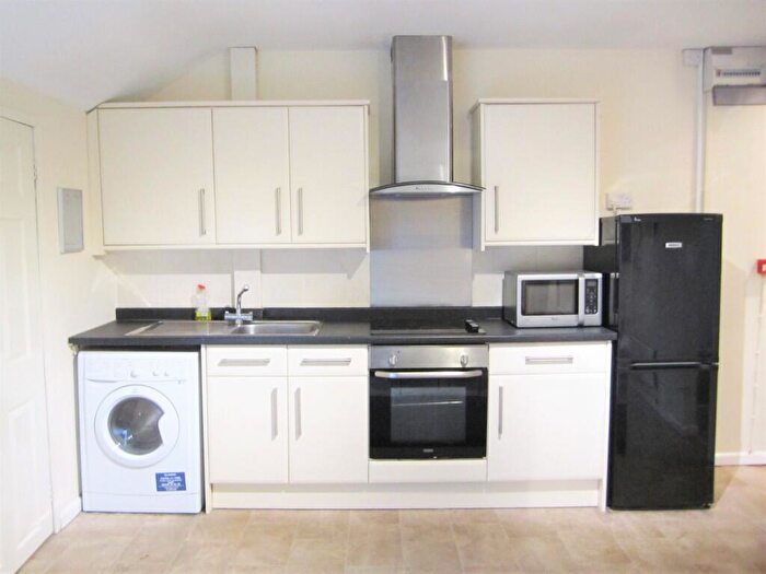4 Bedroom Apartment To Rent In Apartment - Mill Street, Crewe, Cheshire, CW2
