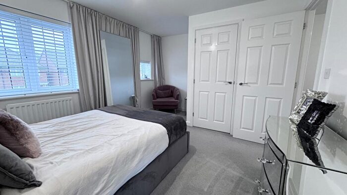 2 Bedroom Semi-Detached House For Sale In Harcourt Grove, Leicester, LE7