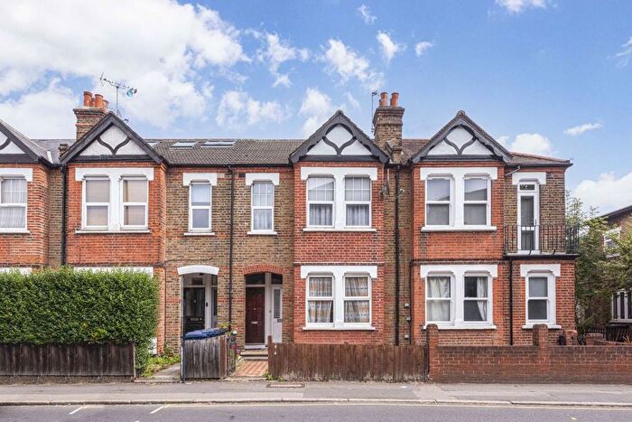 2 Bedroom Flat To Rent In Church Road, London, W7