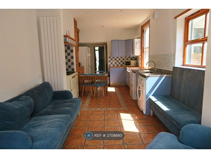 6 Bedroom Terraced House To Rent In Brynland Avenue, Bristol, BS7