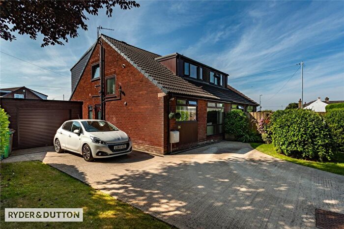 4 Bedroom Semi-Detached House For Sale In Kiln Lane, Milnrow, Rochdale, Greater Manchester, OL16