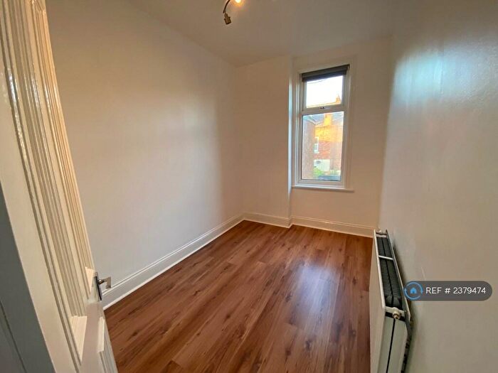 3 Bedroom Flat To Rent In Saint Vincent Street, South Shields, NE33