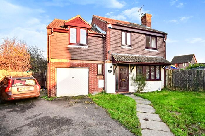 4 Bedroom Detached House For Sale In Beauvoir Drive, Kemsley, Sittingbourne, ME10