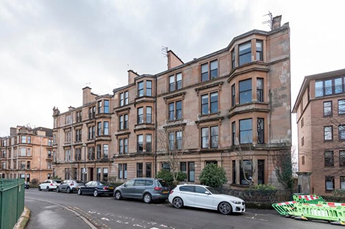 3 Bedroom Flat To Rent In Partickhill Road, Flat -, Partickhill, Glasgow, G11