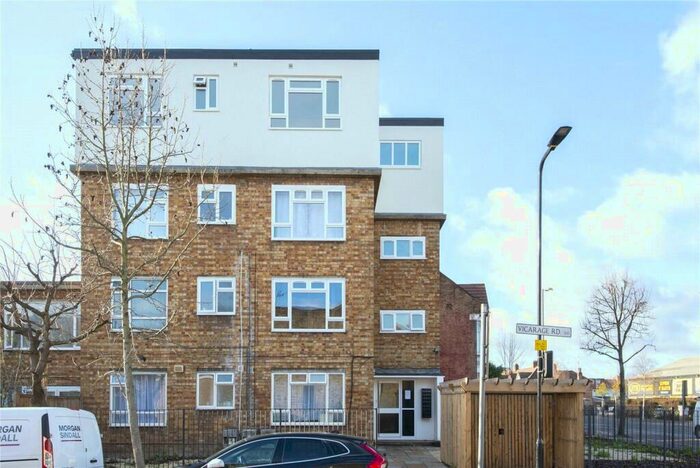 2 Bedroom Flat To Rent In Lea Bridge Road, Leyton, London, E10