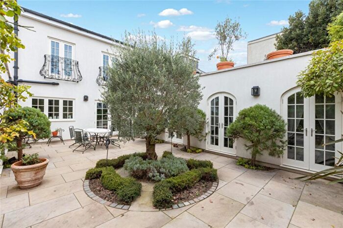 5 Bedroom Terraced House For Sale In Archway Street, Barnes, SW13