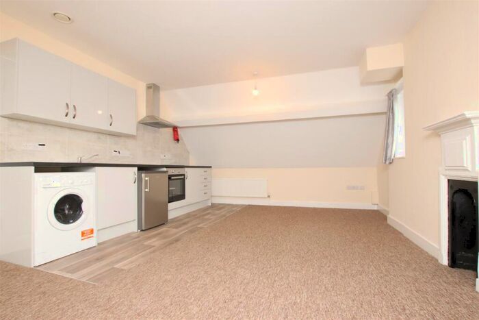 2 Bedroom Flat To Rent In The Weston, Newbridge Road, Bath, BA1