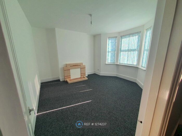 3 Bedroom Terraced House To Rent In Water Eaton Road, Milton Keynes, MK2