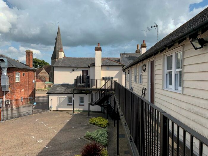 2 Bedroom Apartment To Rent In High Street, Braintree, CM7