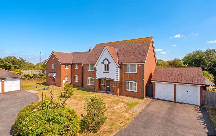 5 Bedroom Detached House For Sale In Willow Farm Way, Broomfield, Herne Bay, CT6