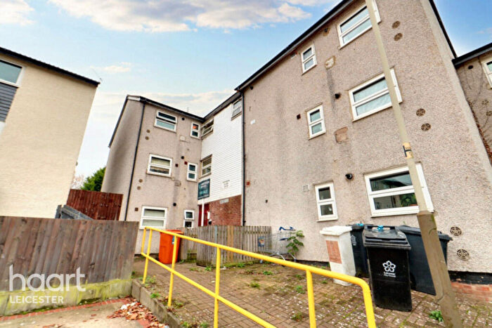 1 Bedroom Apartment For Sale In Portmore Close, Leicester, LE4