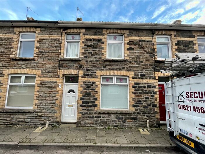 2 Bedroom House To Rent In Bright Street, Cross Keys, NP11