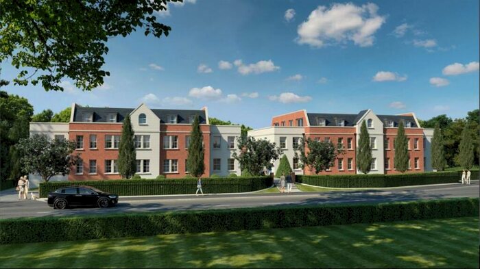 2 Bedroom Flat To Rent In Riverside Gardens, Oatlands Drive, KT13