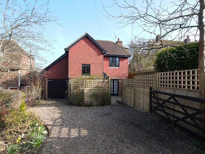 4 Bedroom Detached House For Sale In Church Road, Weald, Sevenoaks, TN14