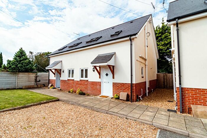 4 Bedroom House To Rent In Richards Close, Bournemouth, BH10