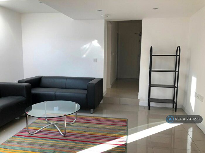 5 Bedroom Terraced House To Rent In Blenheim Road, Reading, RG1