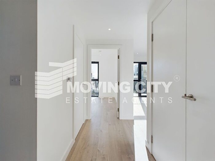 1 Bedroom Flat To Rent In Damsel Grove, London, N4