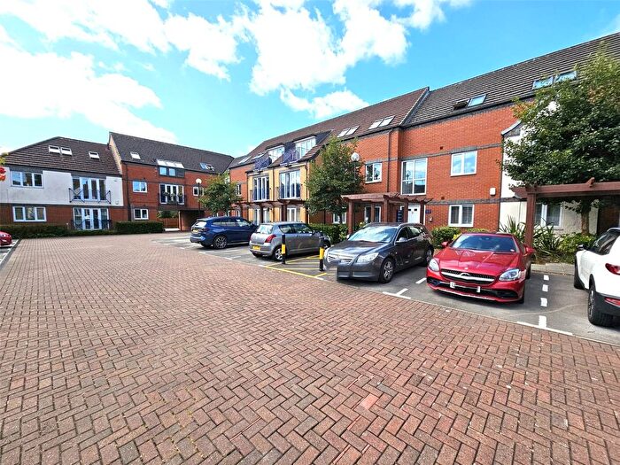 2 Bedroom Flat To Rent In Edward Road, West Bridgford, Nottingham, Nottinghamshire, NG2