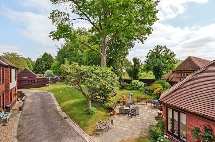 1 Bedroom Flat For Sale In Roman Row, Bishops Waltham, Southampton, Hampshire, SO32