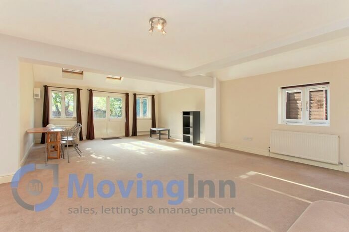 2 Bedroom Property To Rent In Gleneldon Road, Streatham Hill, SW16