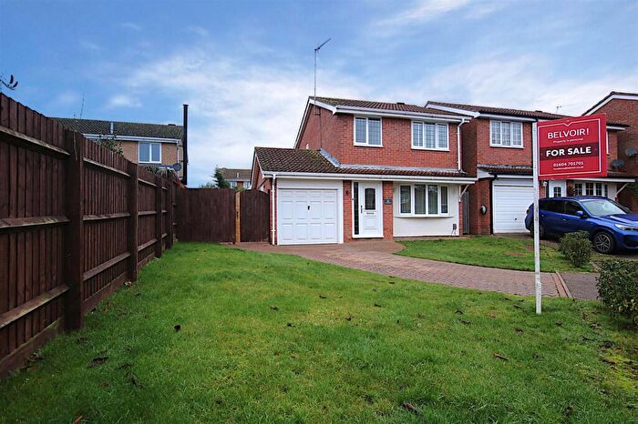 4 Bedroom Detached House For Sale In Fleetwind Drive, East Hunsbury, NN4