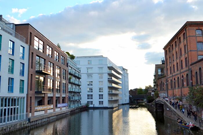 1 Bedroom Flat For Sale In Jamestown Rioad, London, NW1