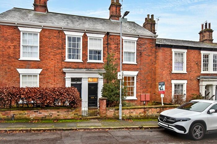 2 Bedroom Ground Maisonette For Sale In A George Street, Louth, LN11