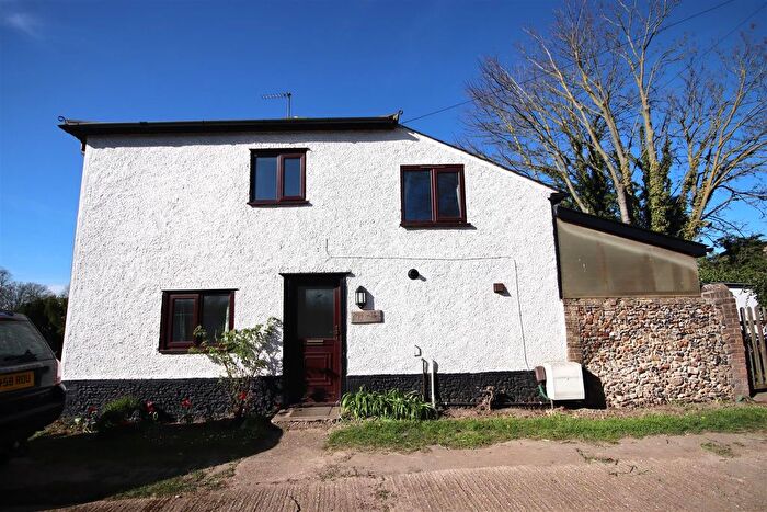 2 Bedroom Property To Rent In High Street, Sawston, Cambridge, CB22