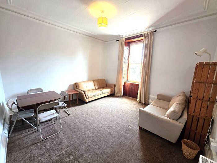 2 Bedroom Flat To Rent In Crown Street, City Centre, Aberdeen, AB11