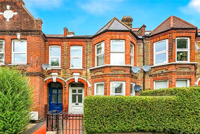 1 Bedroom Flat For Sale In Cornwallis Road, Walthamstow, London, E17