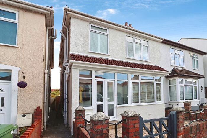 3 Bedroom Semi-Detached House For Sale In King Street, Kingswood, Bristol, BS15