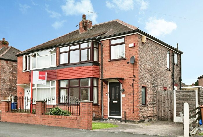 3 Bedroom Semi-Detached House For Sale In St Davids Road, Cheadle, Greater Manchester, SK8