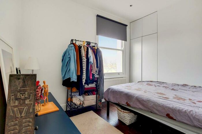 2 Bedroom Maisonette To Rent In Gillespie Road, Arsenal, London, N5