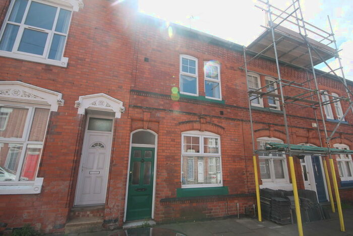 4 Bedroom Terraced House To Rent In Montague Road, Leicester, LE2