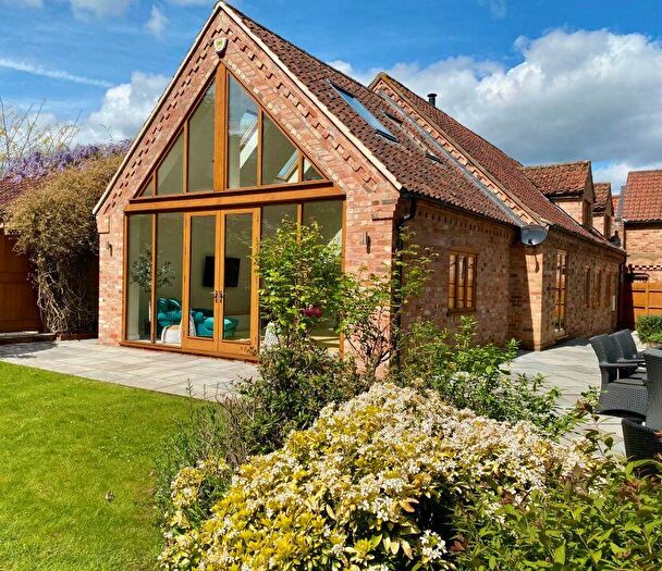 6 Bedroom Barn For Sale In The Paddock Holme House Farm, Radcliffe Road, Holme Pierrepont, Nottingham, NG12