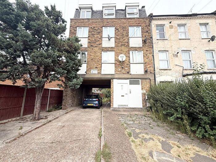2 Bedroom Flat To Rent In Church Street, Edmonton, N9