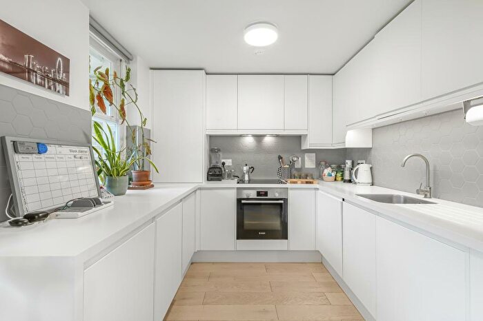 1 Bedroom Flat To Rent In Friend Street, London, EC1V