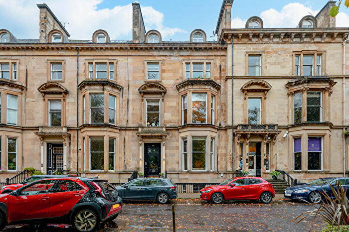 3 Bedroom Apartment To Rent In Belhaven Terrace, Glasgow, G12