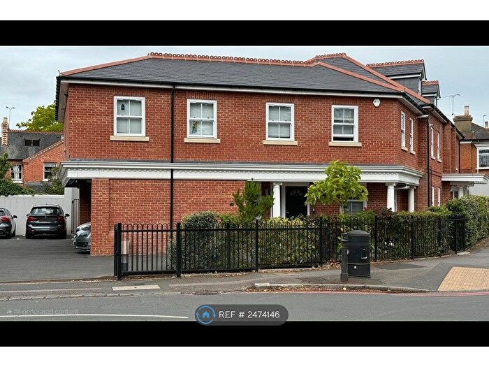 3 Bedroom Flat To Rent In Wokingham Road, Reading, RG6