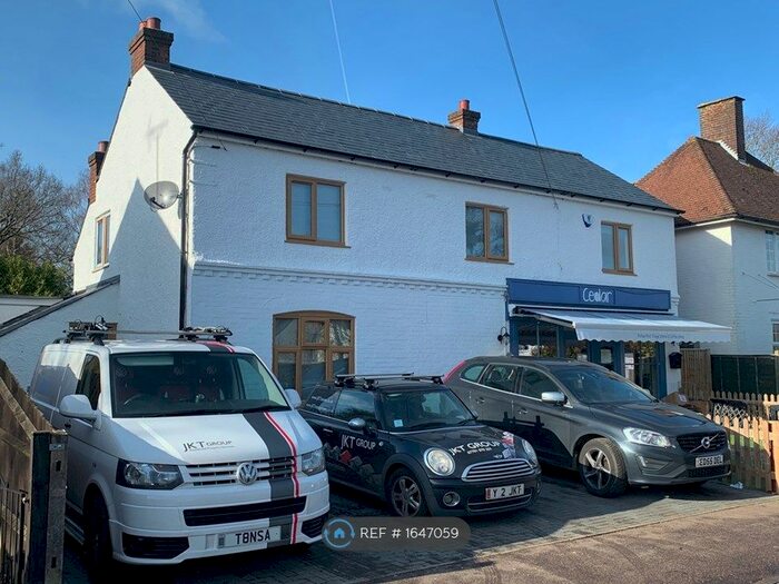 1 Bedroom Flat To Rent In Church Road, Berkhamsted, HP4