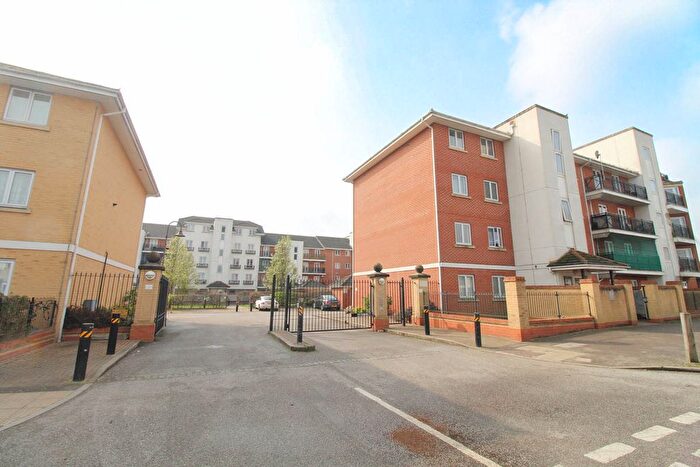 2 Bedroom Flat To Rent In Hermitage Close, London, SE2