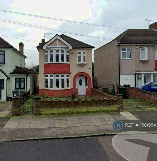 3 Bedroom Detached House To Rent In Chastilian Road, Dartford, DA1