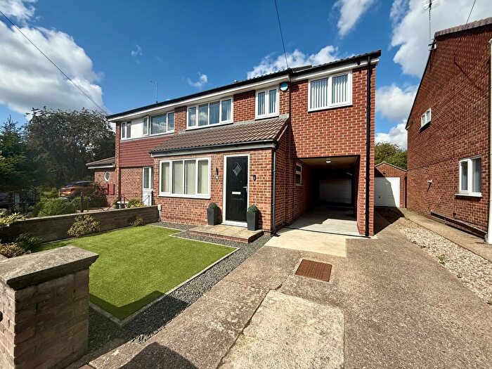4 Bedroom Semi-Detached House For Sale In Moffat Close, Hull, HU8