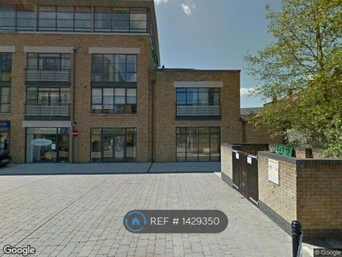 2 Bedroom Flat To Rent In Ferry Lane, London, TW8