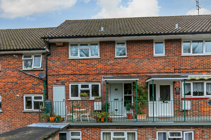 2 Bedroom Maisonette To Rent In Wales Street, Winchester, SO23