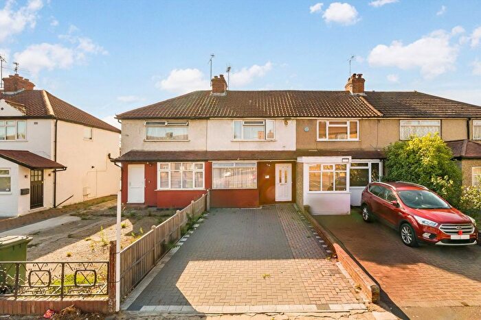 3 Bedroom Terraced House To Rent In Eastcote Lane, Harrow, HA2