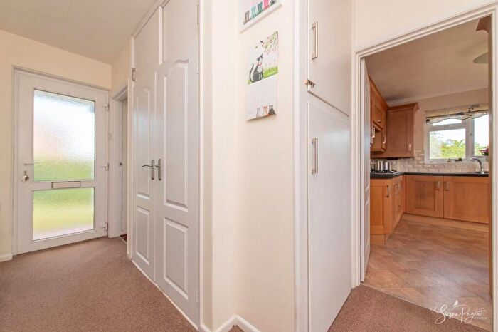 2 Bedroom Detached Bungalow For Sale In Church Road, Havenstreet, Ryde, PO33