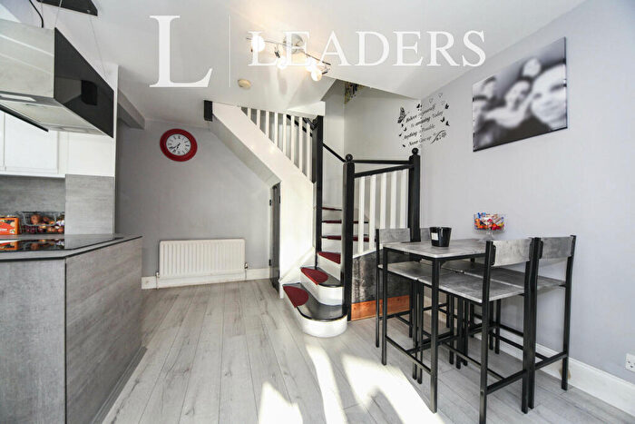 5 Bedroom Detached House To Rent In Delaune, Queen Street, Dunstable -, LU5