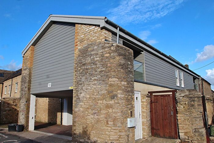 2 Bedroom Flat For Sale In Jones Mews, Witney, OX28