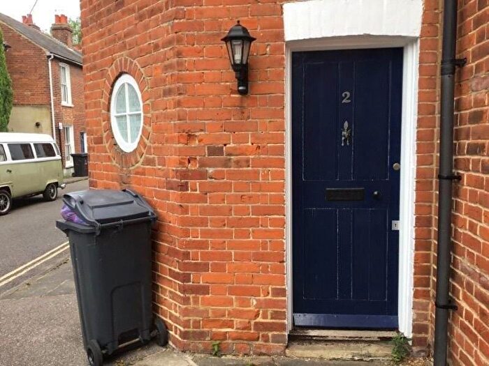 2 Bedroom House To Rent In St Edmunds Road, Canterbury Ref -, CT1